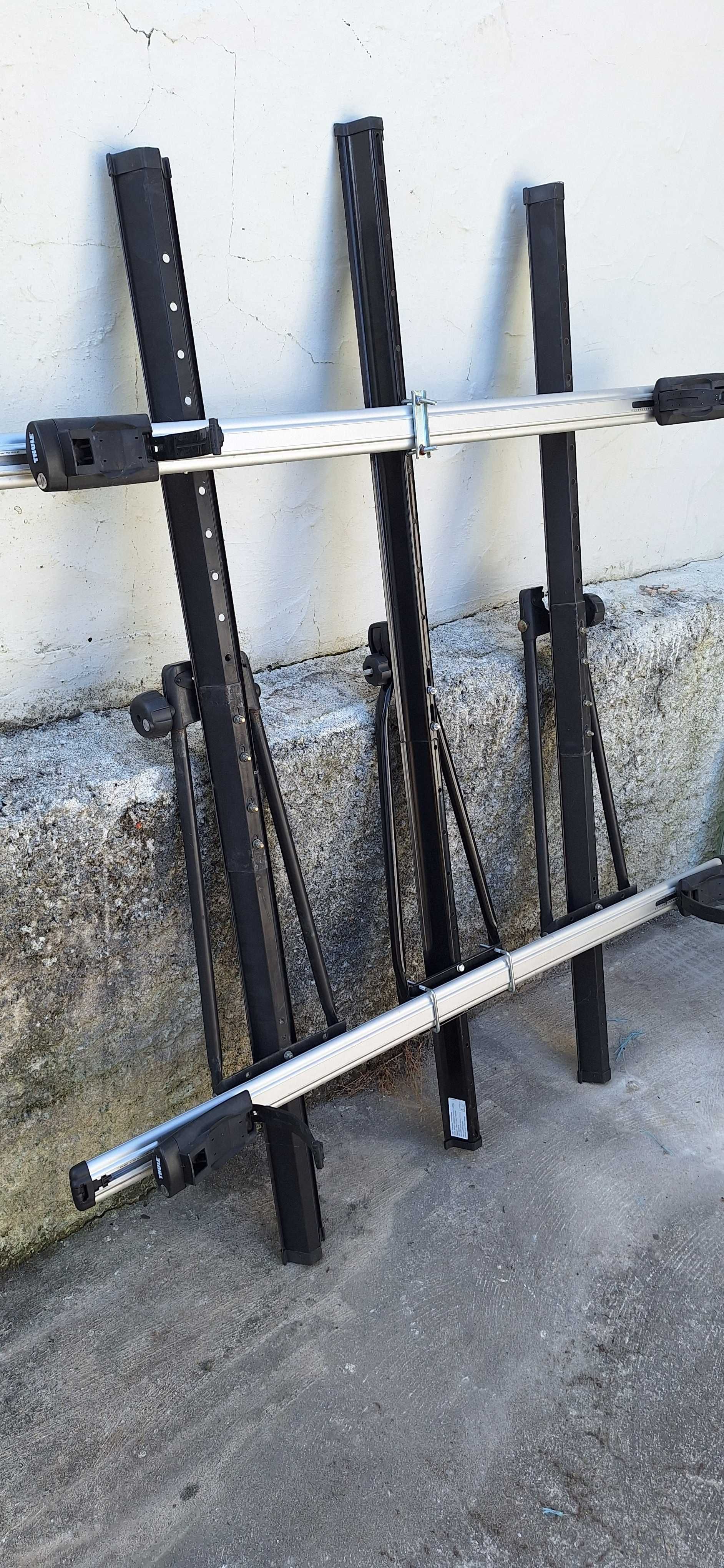 Barras de tejadilho Thule em alumínio com suporte para 3 bicicletas