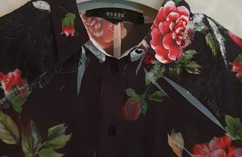 Bluzka w kwiaty GUESS