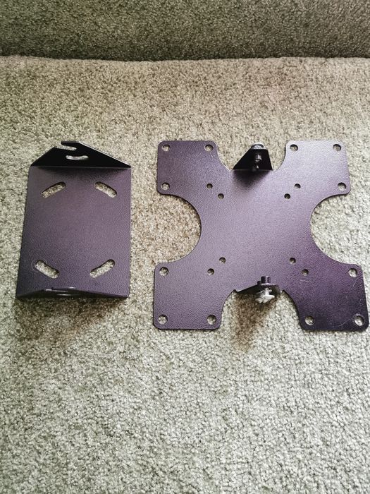 Кріплення для телевізора на стіну