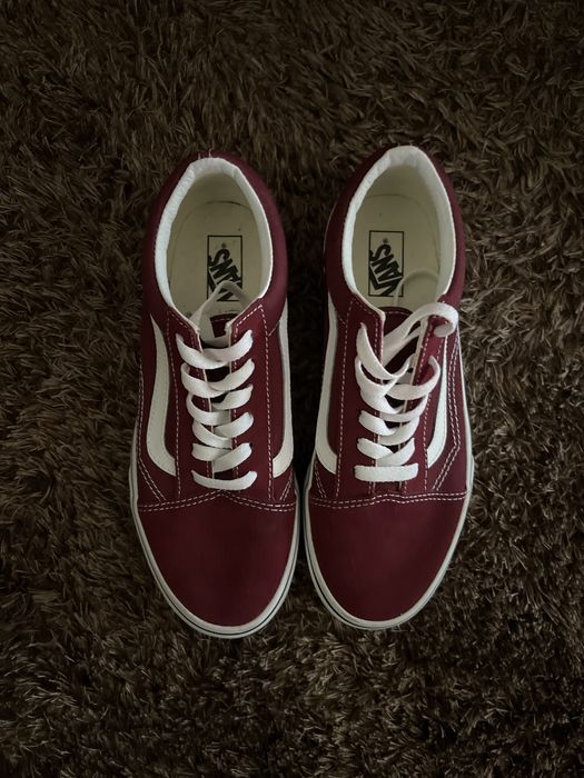 Vans bordo novas número 37