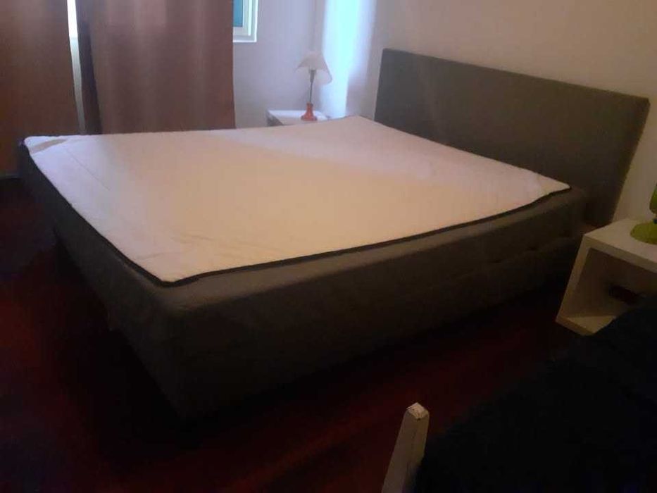 Cama de CAsal com colchão