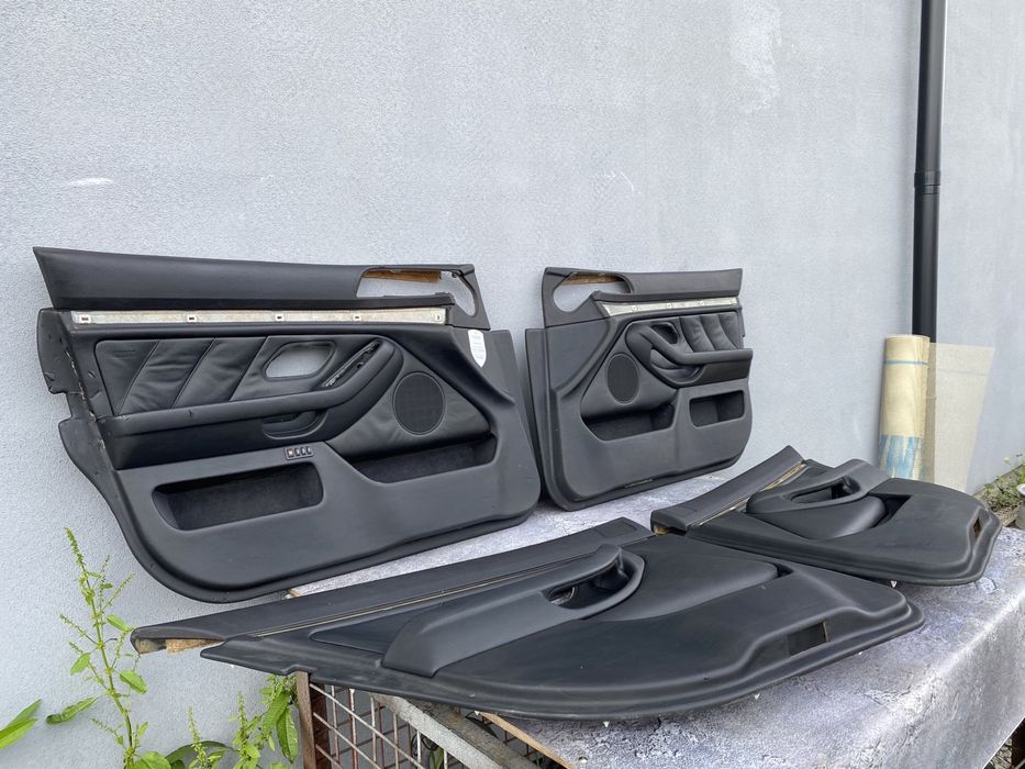 Карти BMW E39 Шкіра Чорна БМВ Е39 Кожа Карта Дверна