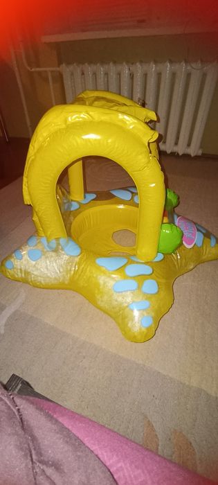 Продам круг-домик для плавания для деток!