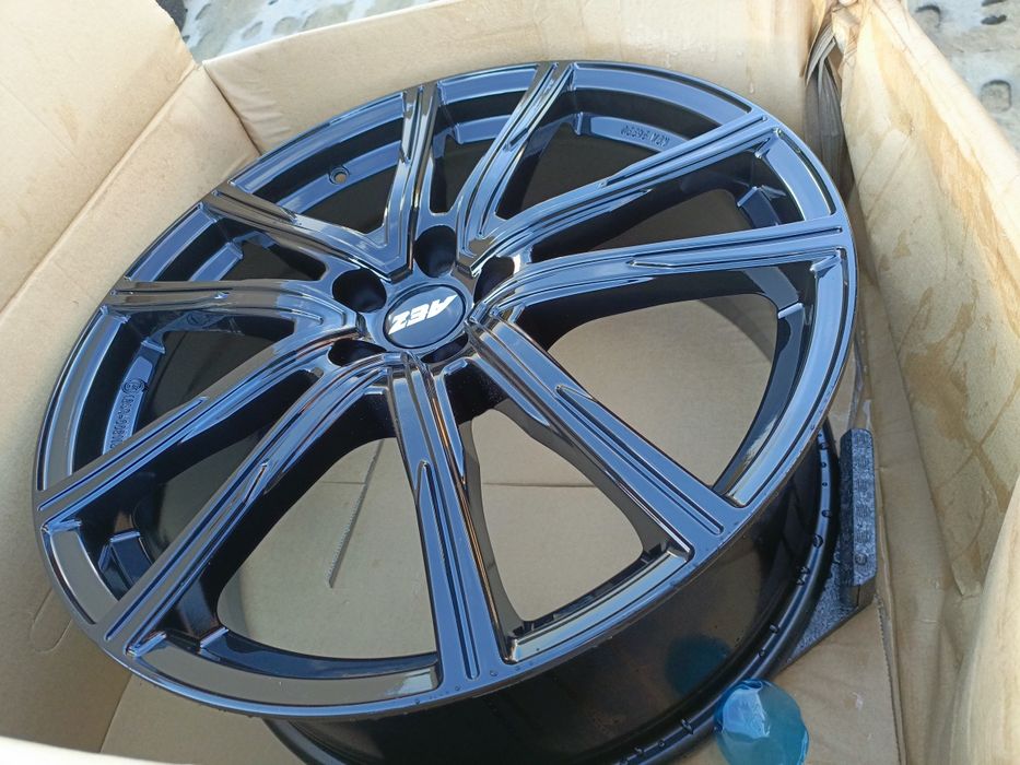 Nowe felgi aluminiowe AEZ 8jx20 5x108 et49,5 Ford Volvo