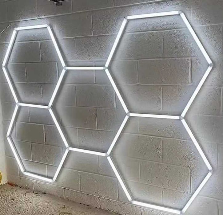 Lampa HEXAGON 5 - oświetlenie do salonu, studia detailingowego, garaż