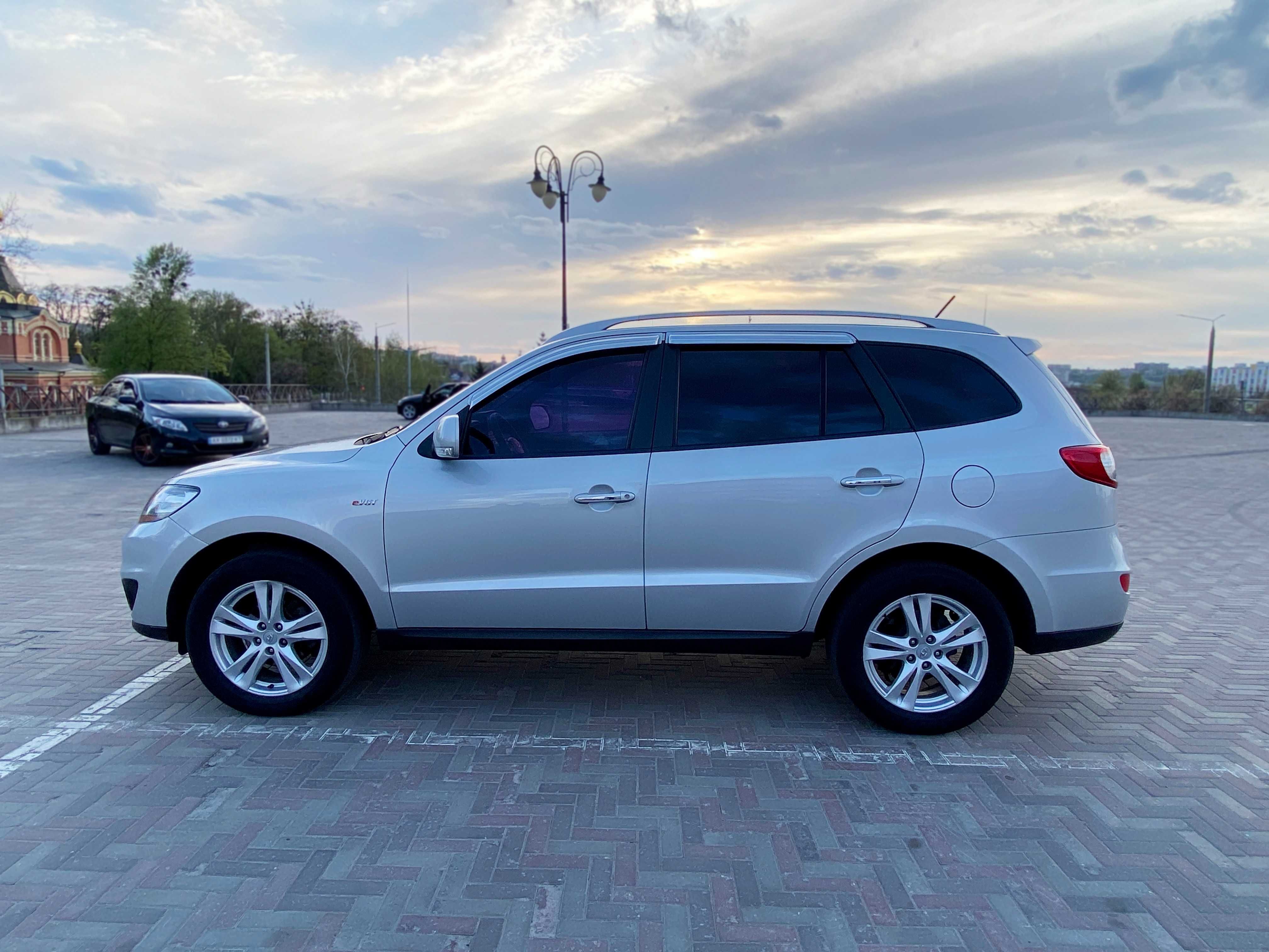 Hyundai Santa Fe 2.0 дизель 2010