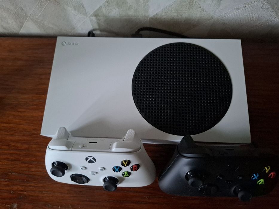 Продам xbox серії S