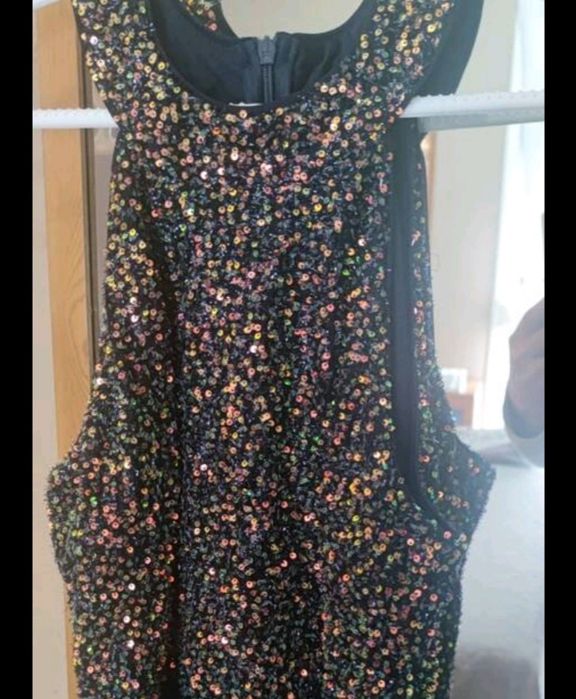 Vestido muito elegante e com glamour!