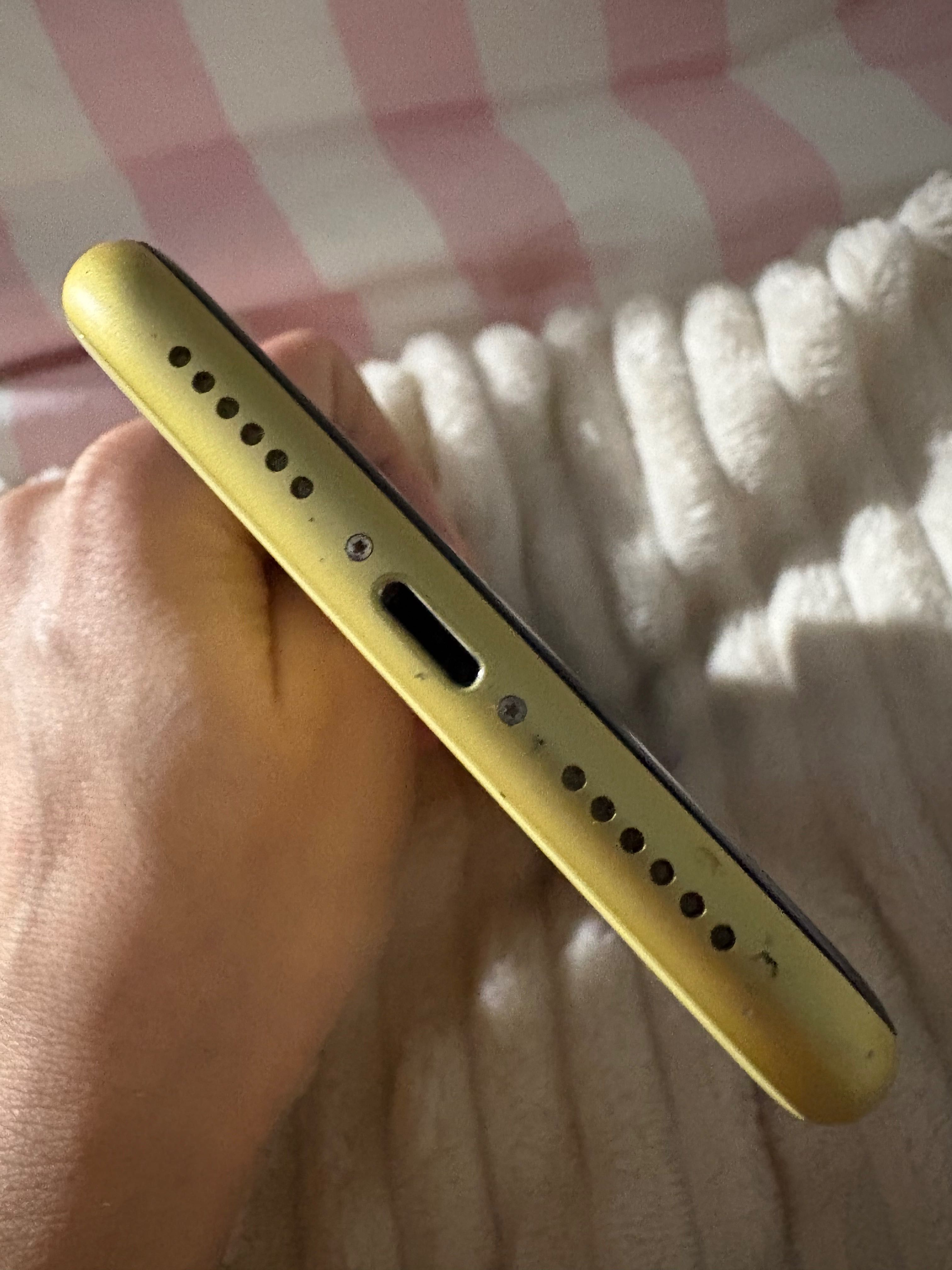 iphone 11 żółty pamięć 64gb