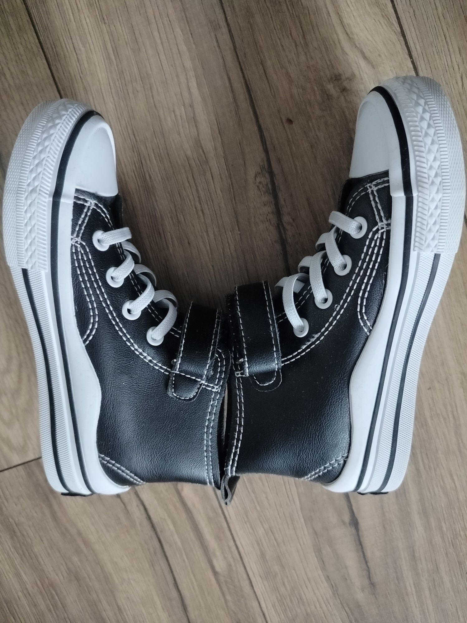 Trampki dla dzieci w idealnym stanie 29