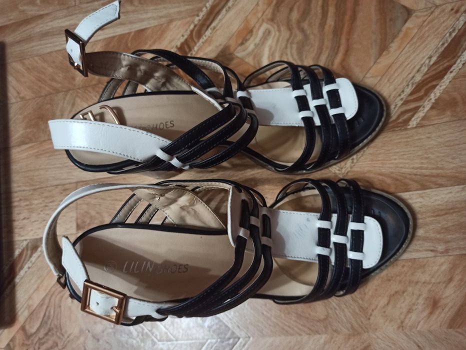 Обувь женская, босоножки