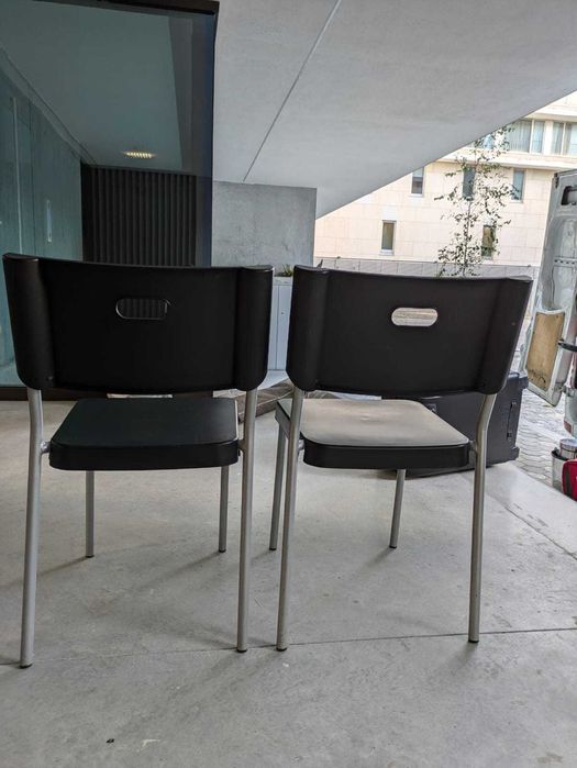 2 x Cadeiras Herman IKEA em ótimo estado - Pretas