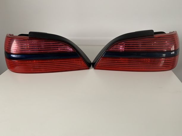 Lampy tylne Peugeot 406 sedan 2002r Europa 2szt