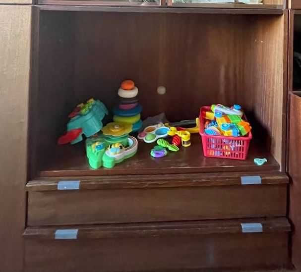 Продам частину меблевої стінки (вживана)