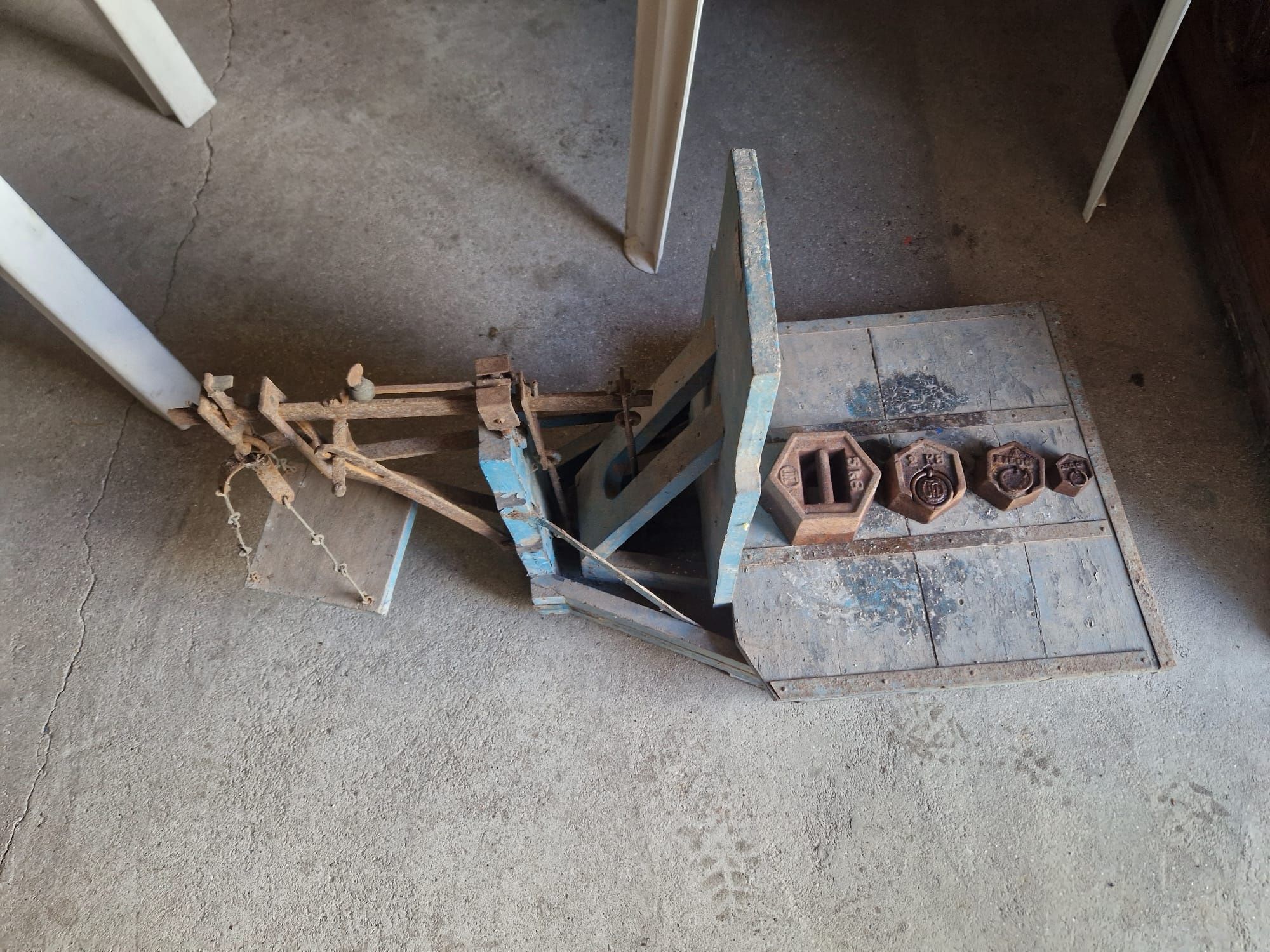 Vendo balança antiga