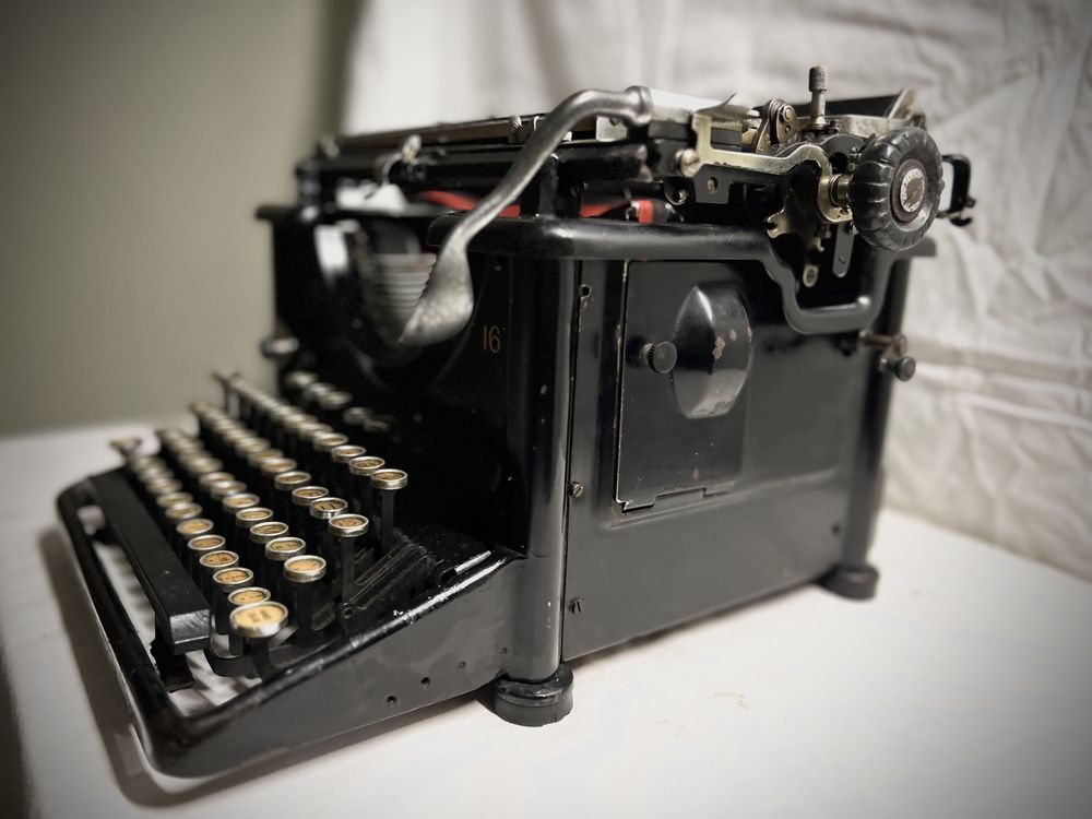 Máquina de escrever - Remington 16