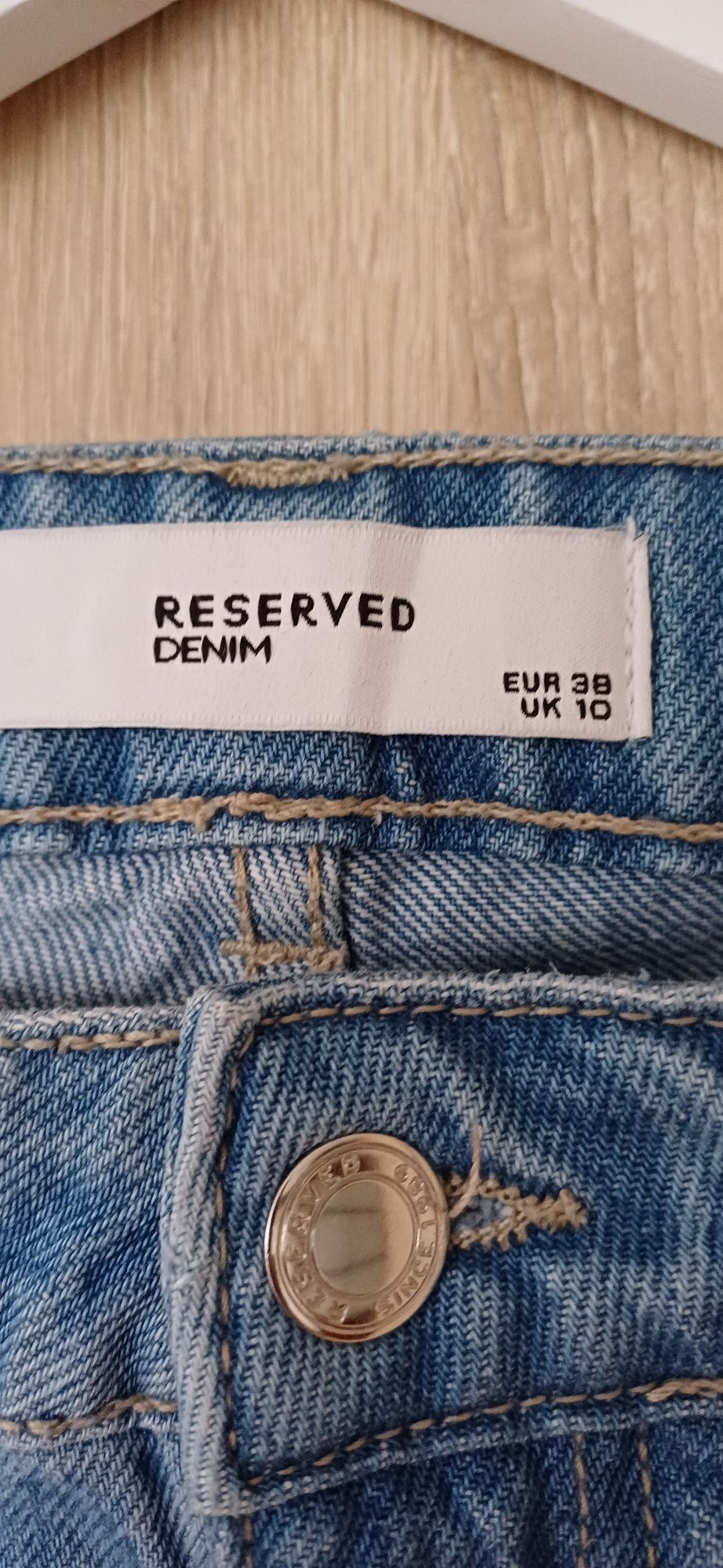 Dżinsy boyfriend Reserved rozmiar M