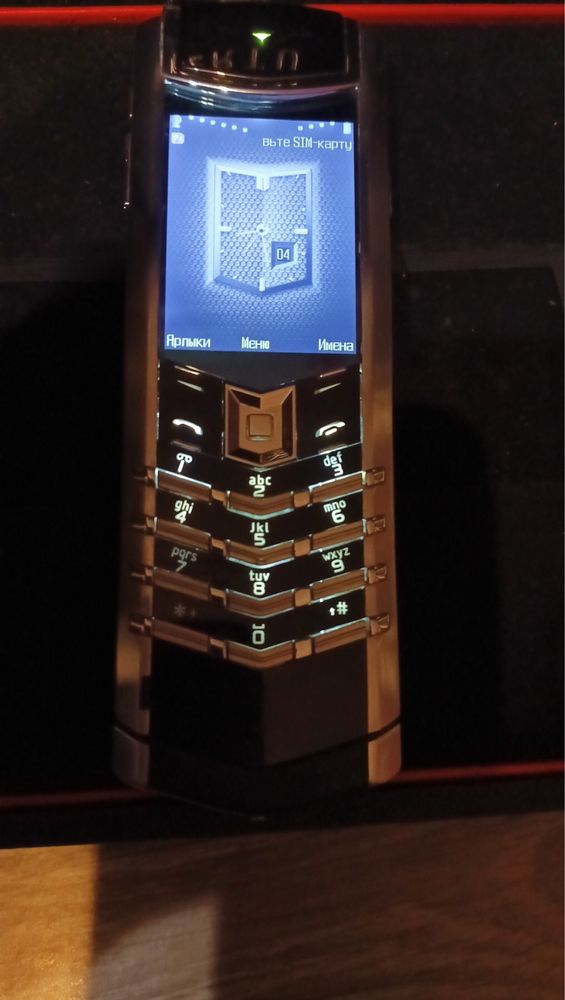 Телефон Vertu Signature S