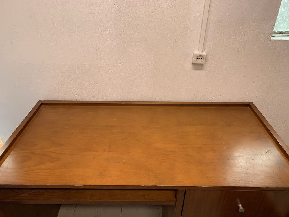 Secretaria em madeira maciça