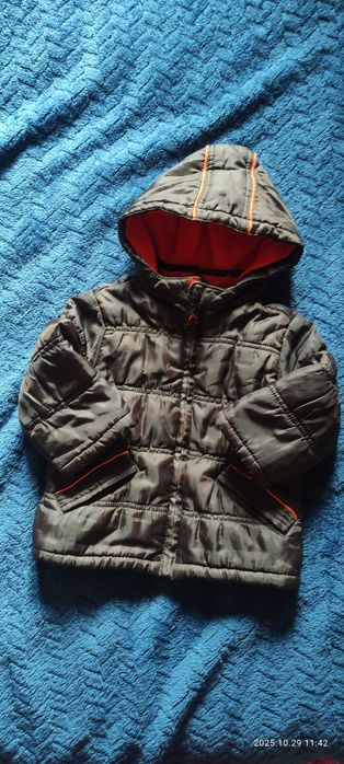 Курточка дитяча. Тепленька