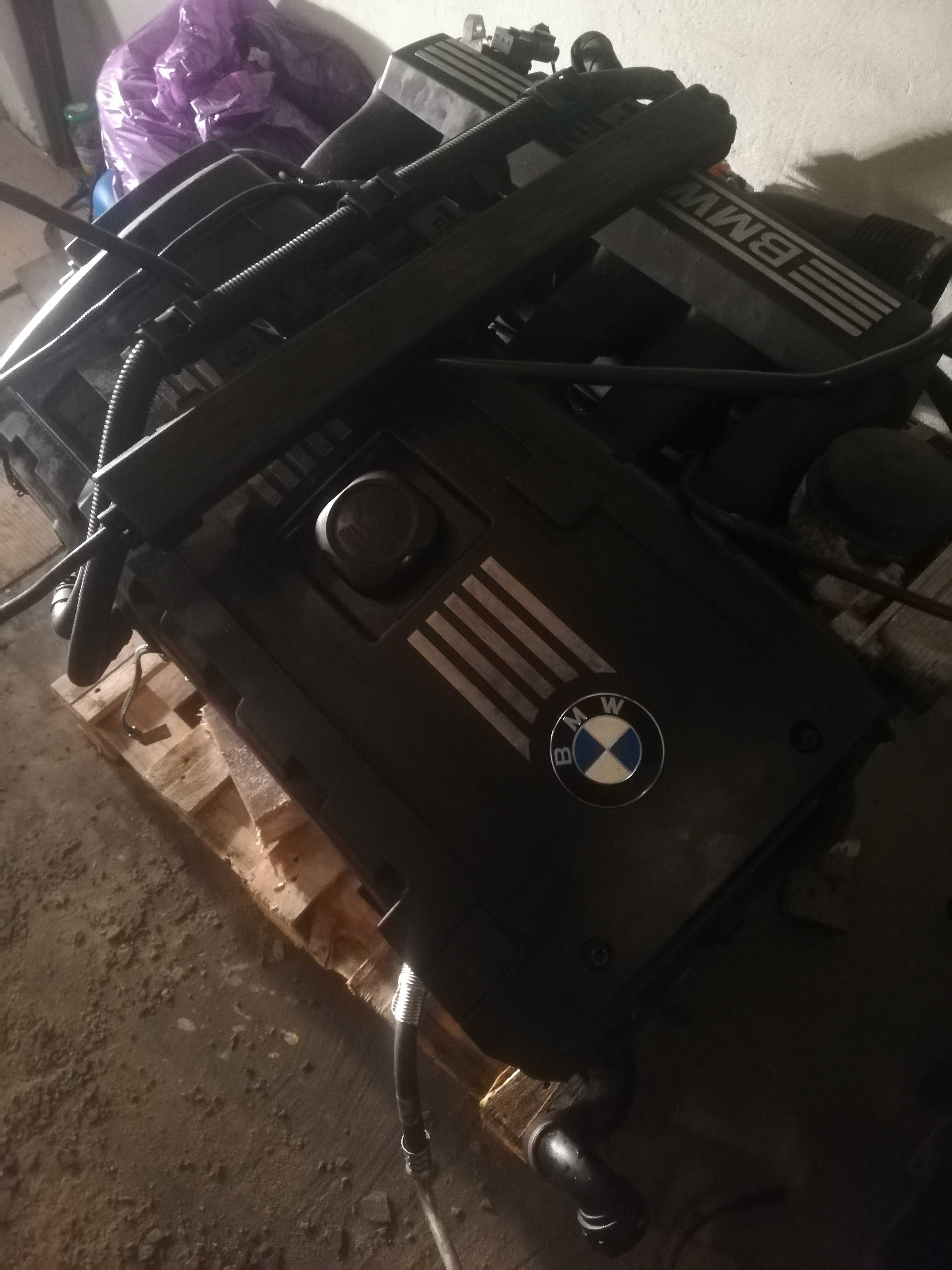 Silnik bmw n53b30A kompletny