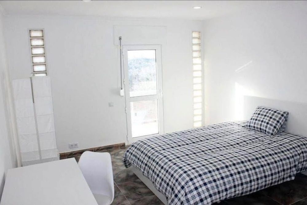 Quarto 1a Pessoa Agualva cacém