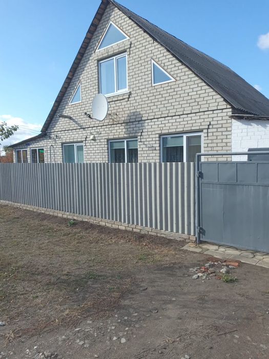 Продается дом г.Изюм ( верхний поселок)