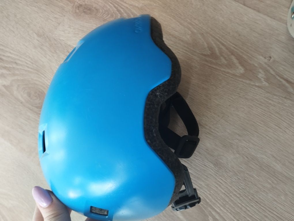 Decathlon Oxelo kask rowerowy, na rolki, hulajnogę