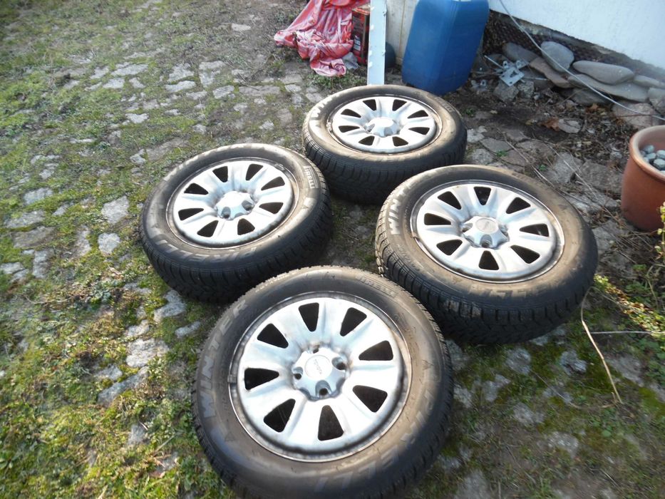 Oryginalne koła zimowe do Toyoty  175/65/15