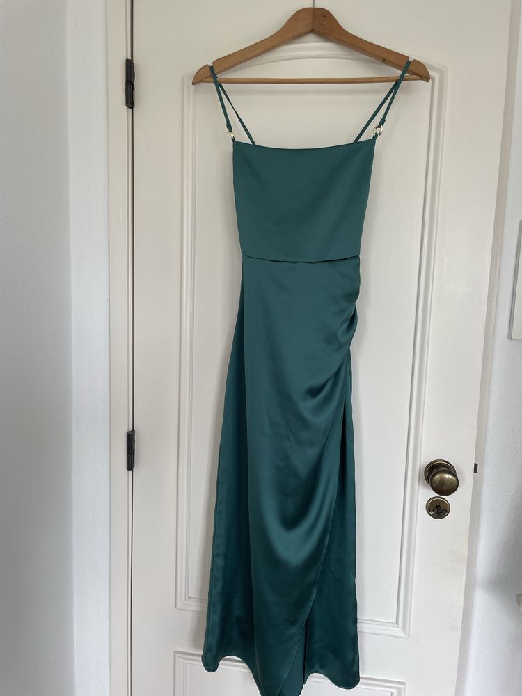 Vestidos/ macacões de festa