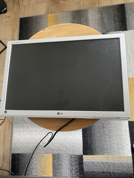 Monitor LG 22 cale idealny do komputera