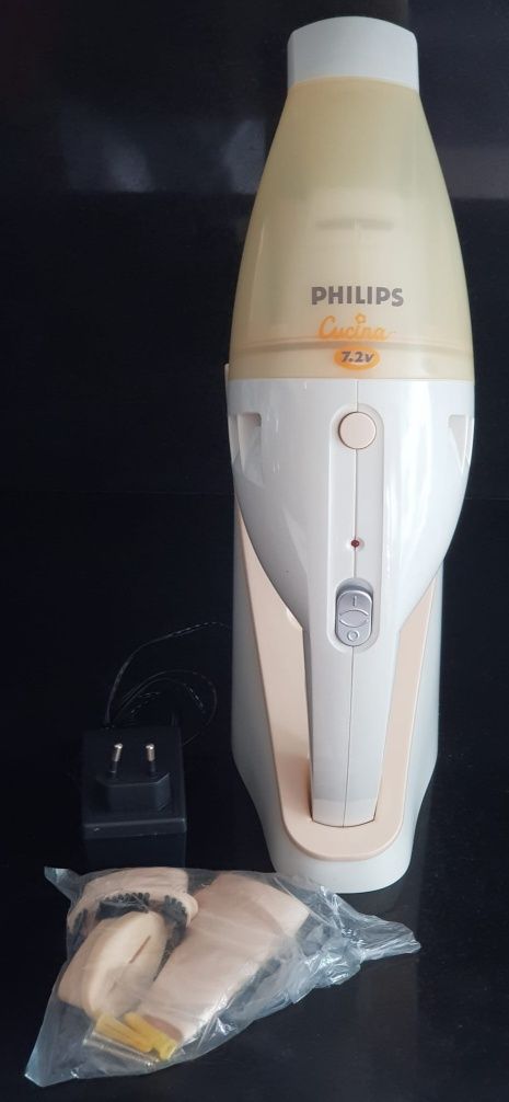 Aspiradores de bancada novos: Hoover jive e Philips série Cucina.