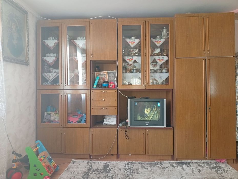 Стінка тільки самовивз