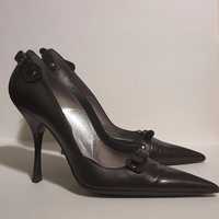 Кожаные туфли на шпильке с узким носком Cesare Paciotti 39,5 EU