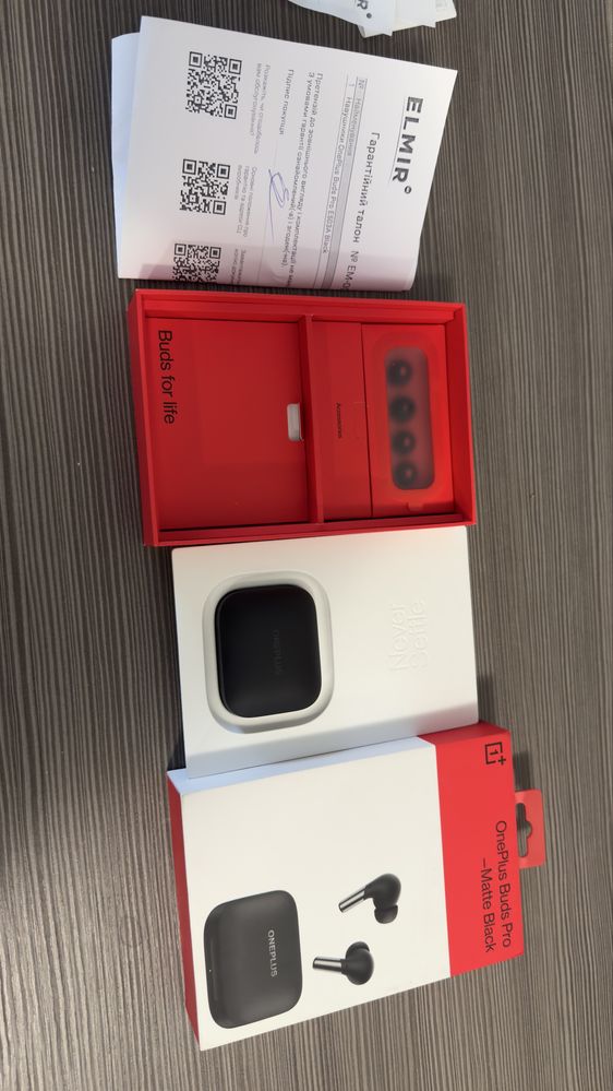 Навушники one plus buds pro