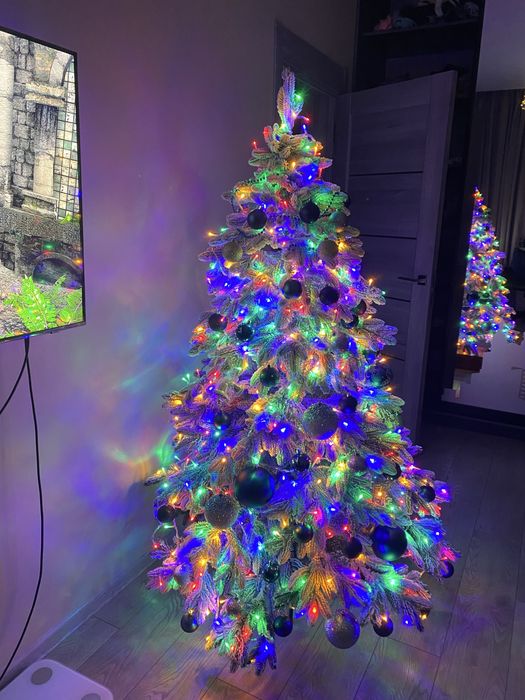 Ялинка штучна засніжена