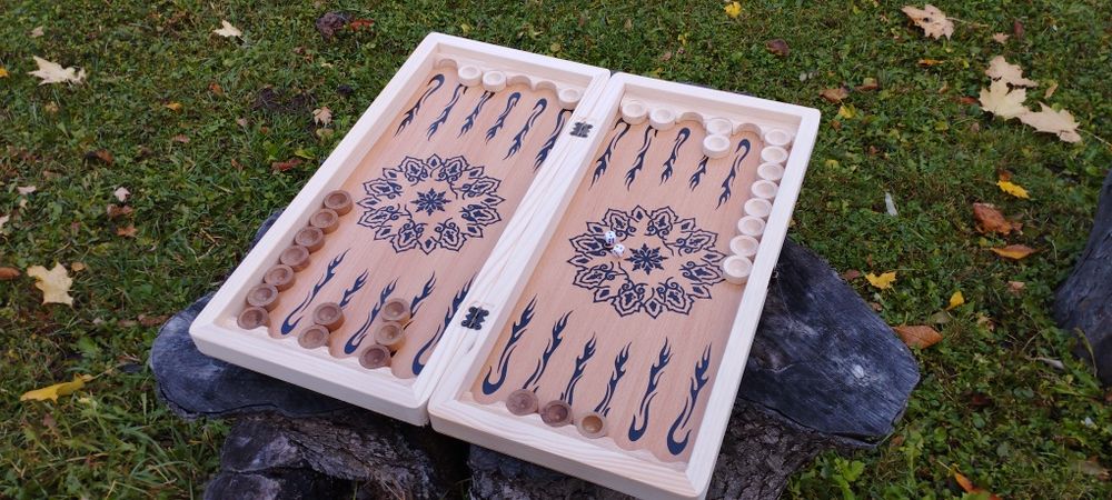 Нарди з дерева на подарунок. Розмір дошки 50х25 см