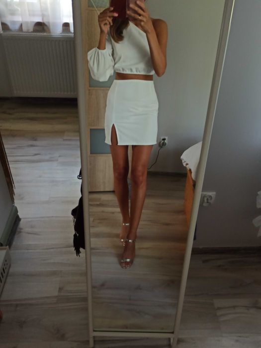 Komplet spódniczka rozcięcie mini top asymetryczny jedno ramię XS