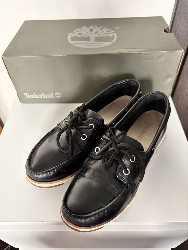 Czarne skórzane mokasyny timberland
