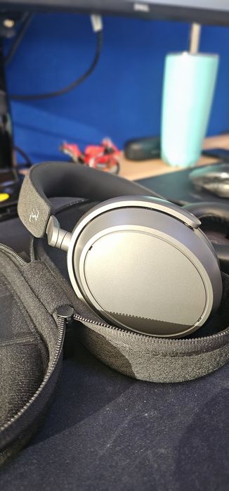 Sennheiser  MOMENTUM 4 (novos)