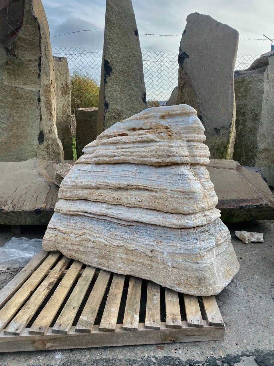 Природний декоративний камінь для ландшафту АМАЗОНІЯ