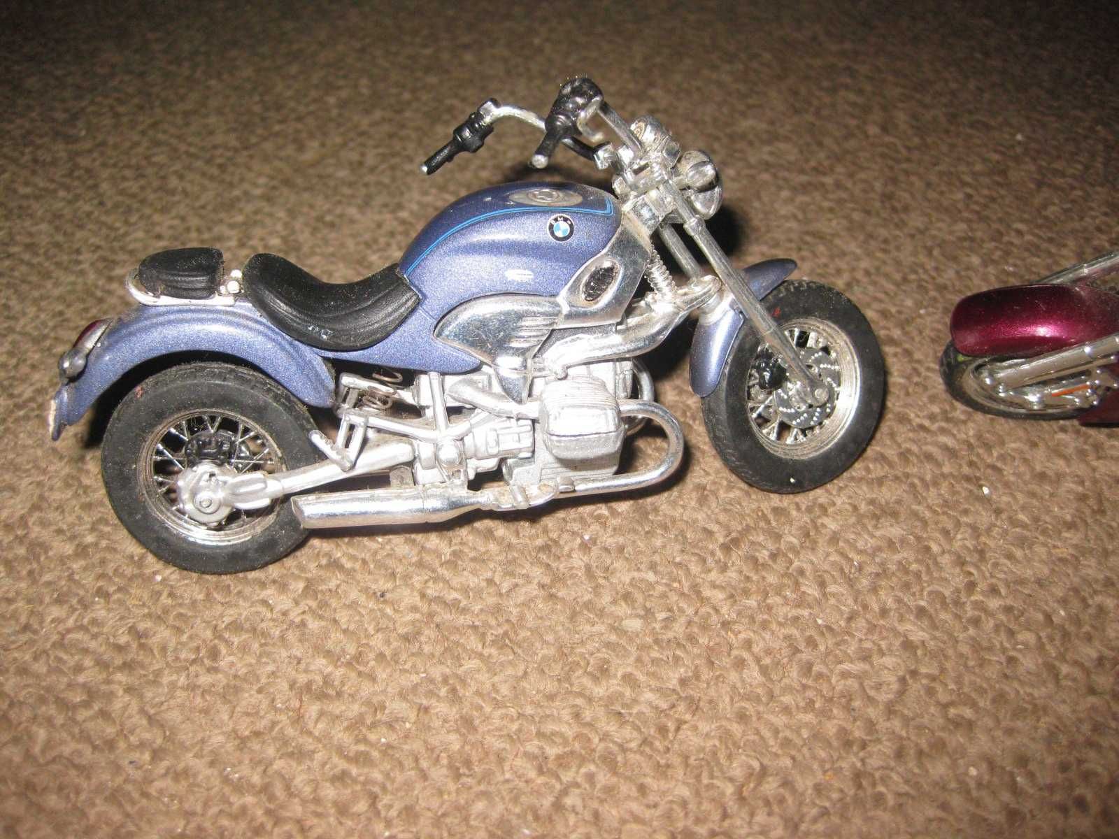 3 Motos Miniatura de Colecção da “Maisto”