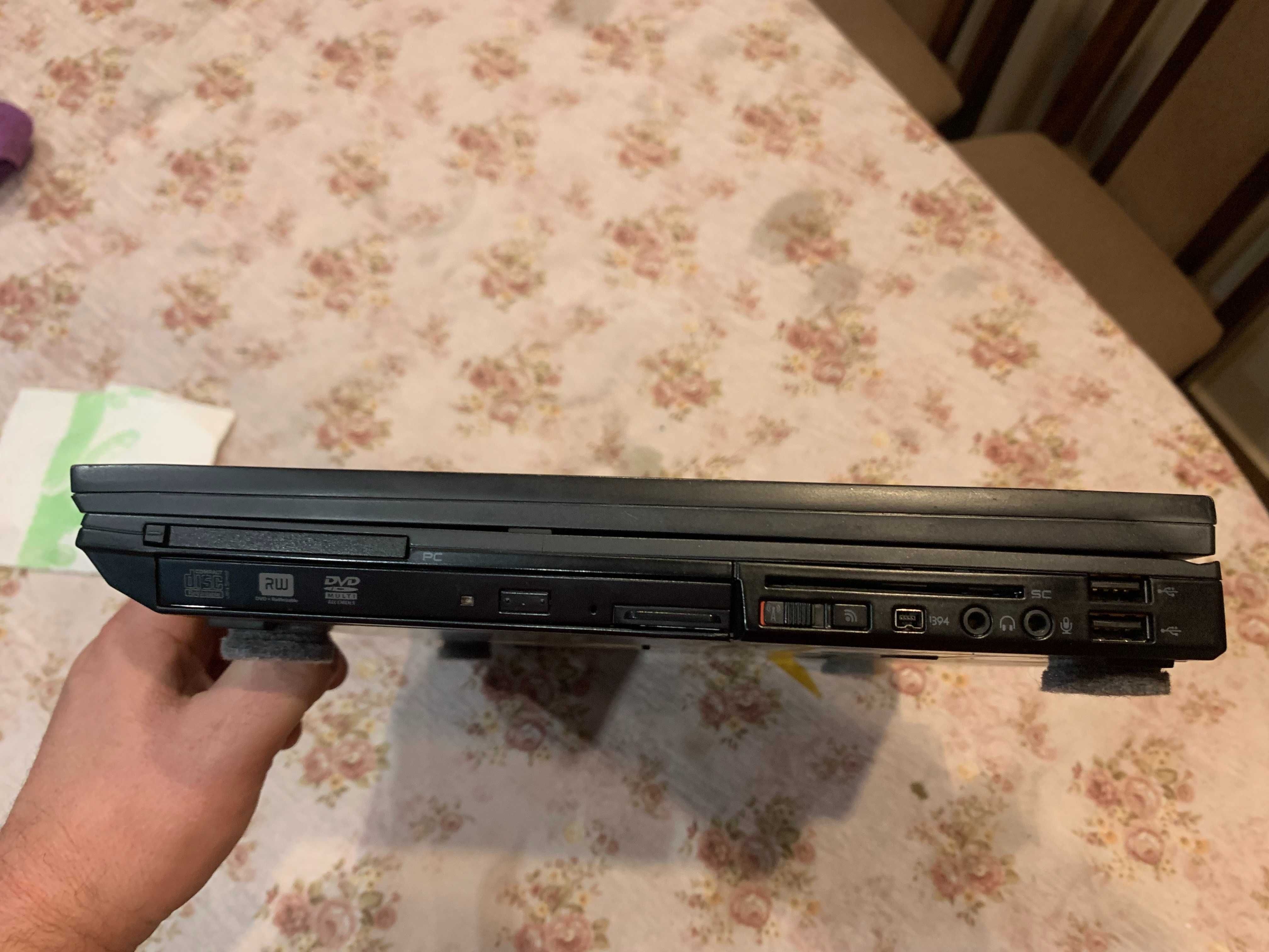 Laptop DELL LATITUDE E6500 3.06GHz HDD 320 GB Podświetlana Klawiatura