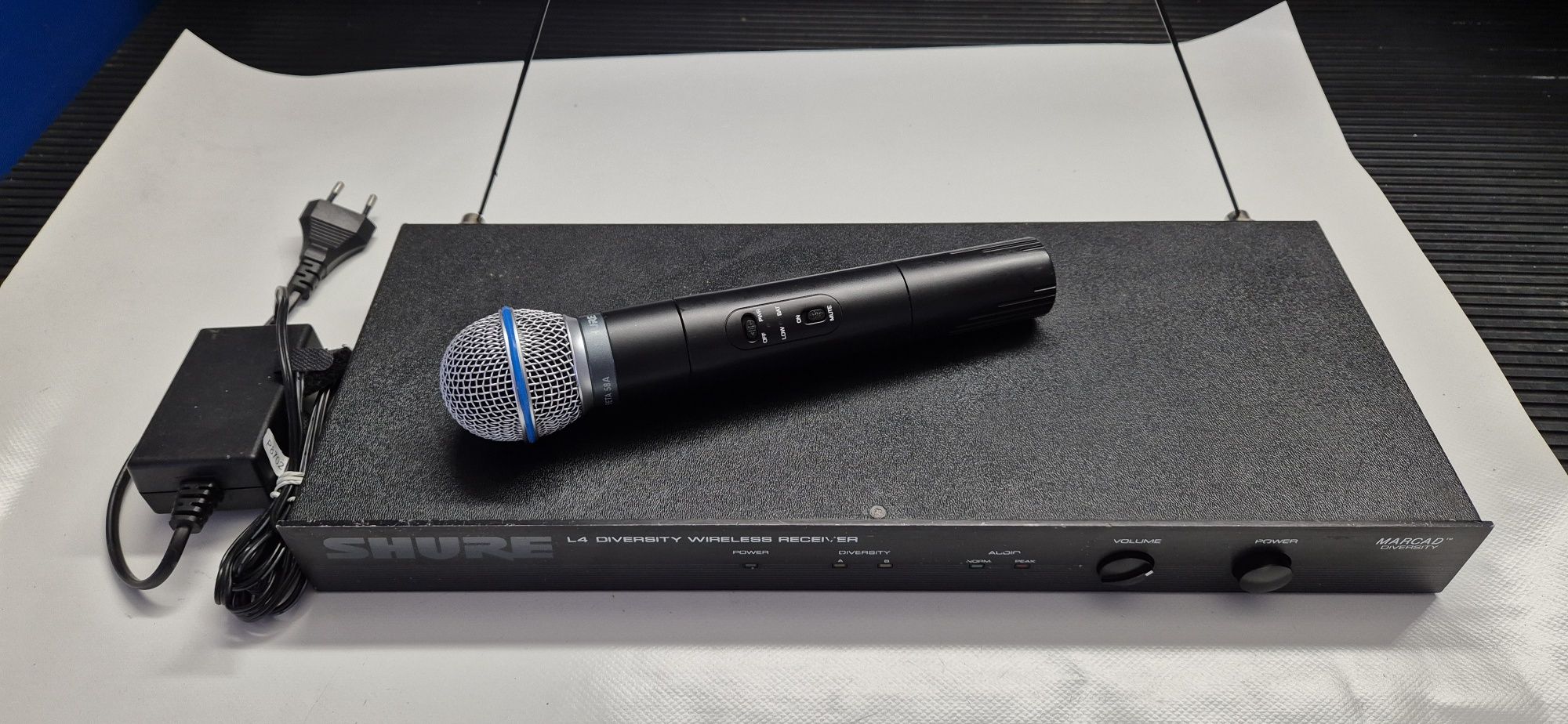 Shure L4/Beta58a