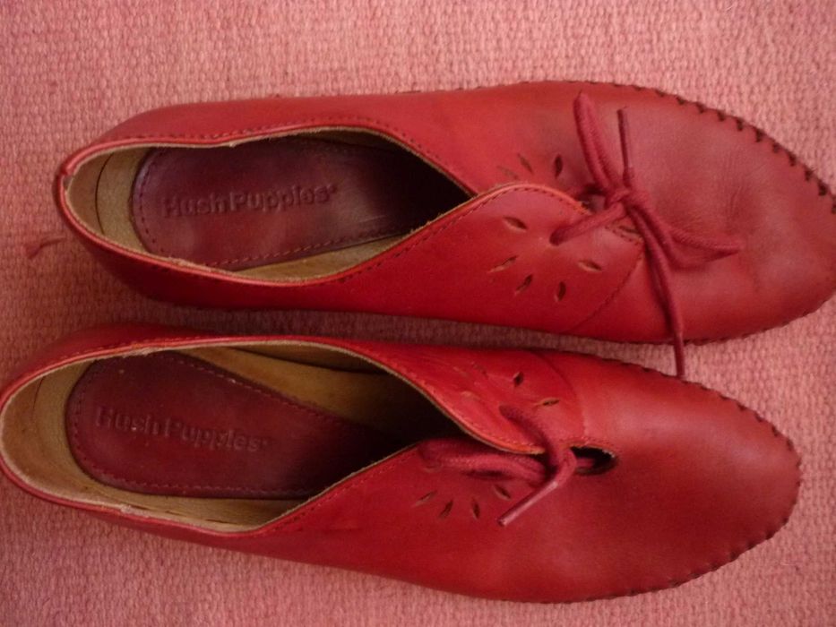sapatos vermelhos Hush Puppies
