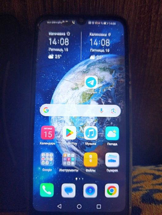 Продам телефон honor 8A