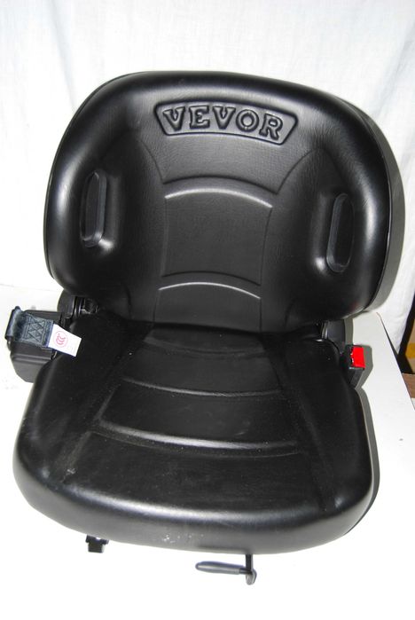 Uniwersalny fotel do ciągnika