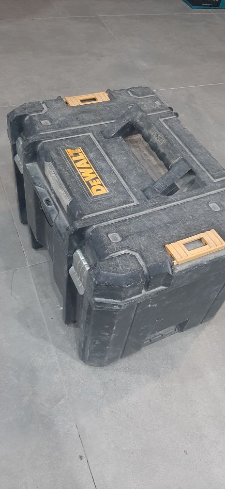 Pilarka tarczowa DeWalt DWE550