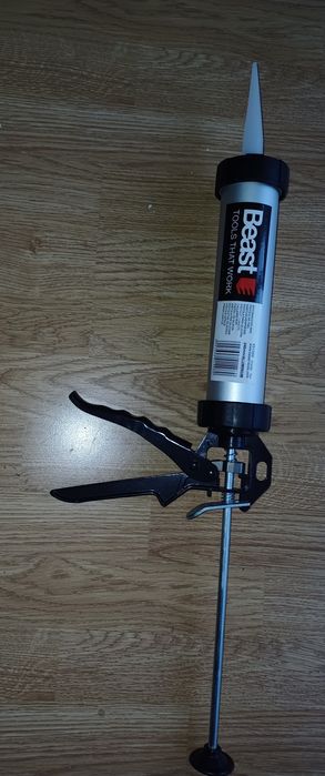 Knauf , masa klejąco-uszczelniająca