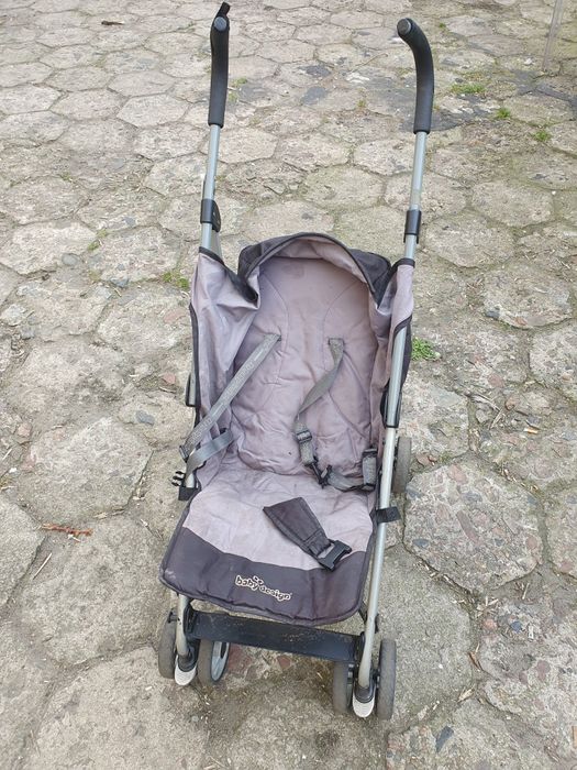 Wózek spacerowy typu parasolka
